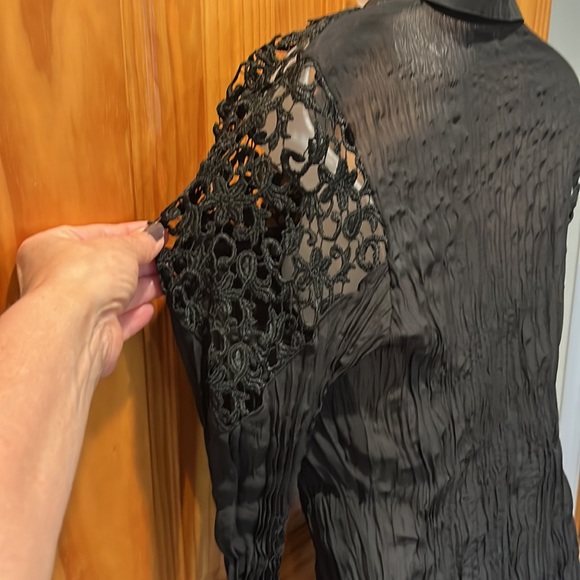 Kaelyn-Max Blouse - Picture 6 of 12